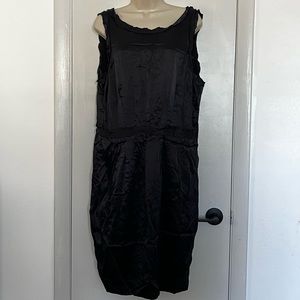 Banana Republic black Sz 16 Silk Black Raw edge pleated dress